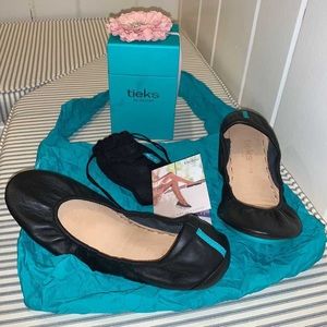 Tieks: matte black, size 10, brand new
